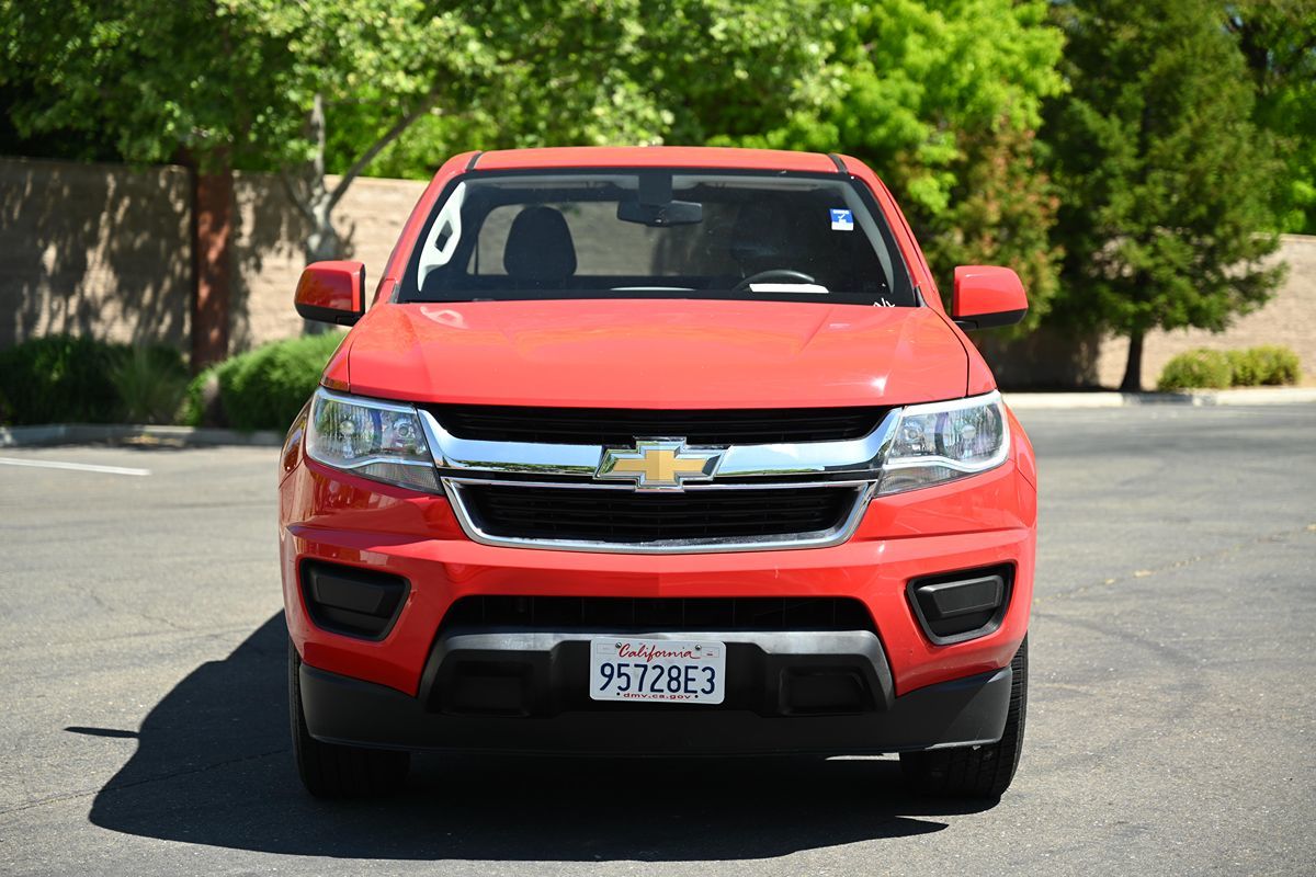 2017 Chevrolet Colorado Work Truck photo 2