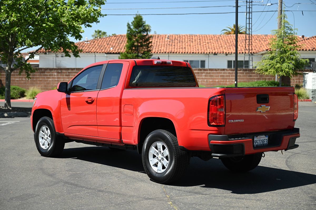 2017 Chevrolet Colorado Work Truck photo 5