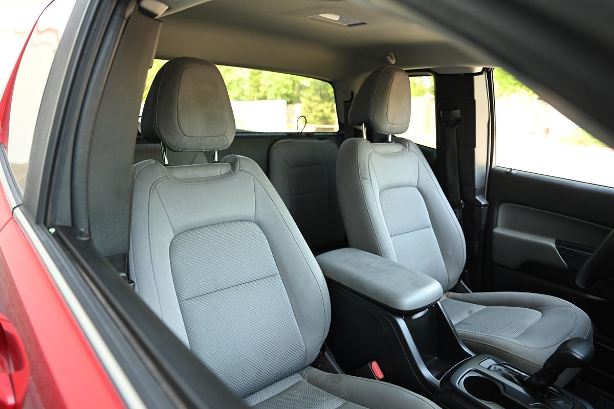 2017 Chevrolet Colorado Work Truck photo 10