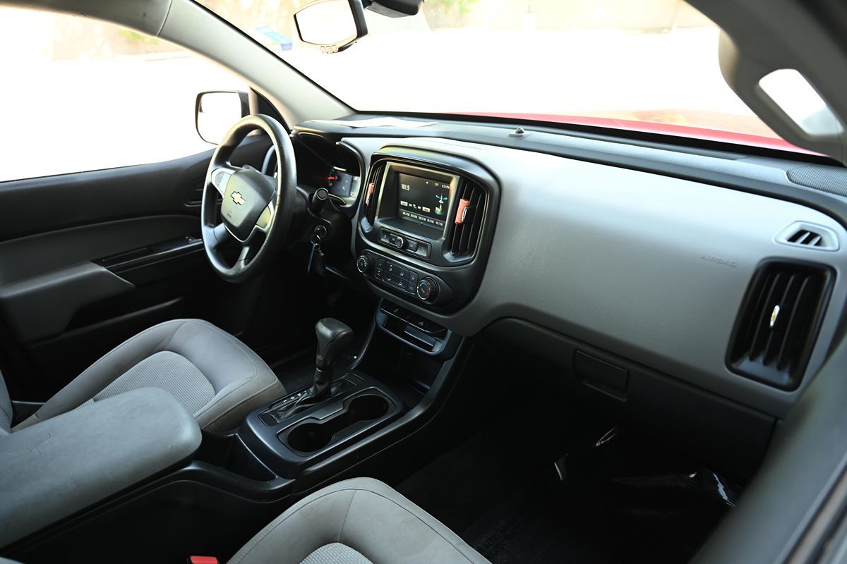 2017 Chevrolet Colorado Work Truck photo 11