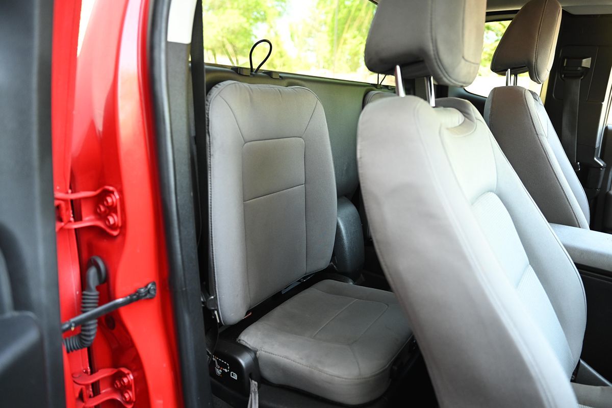 2017 Chevrolet Colorado Work Truck photo 12