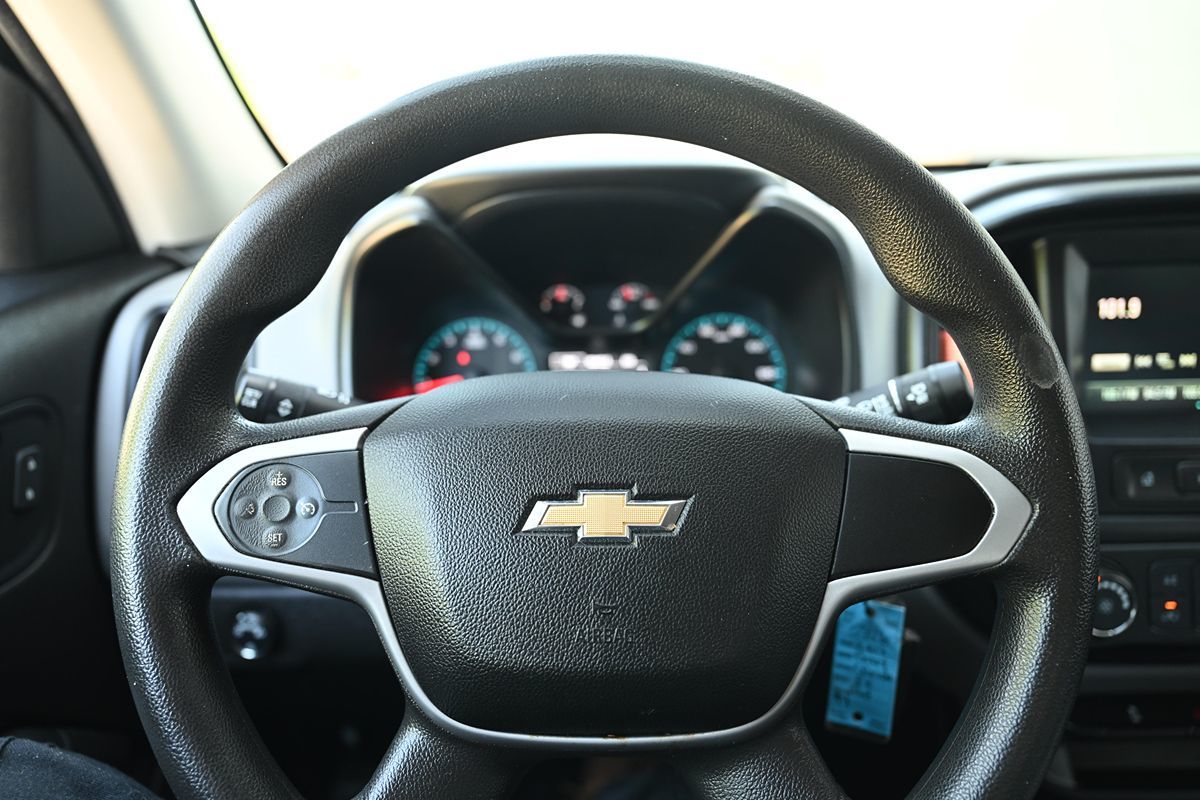 2017 Chevrolet Colorado Work Truck photo 21