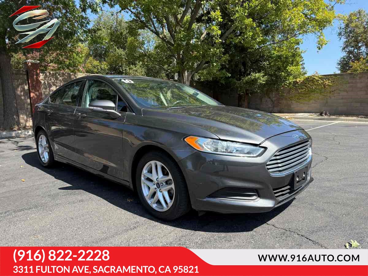 2016 Ford Fusion SE