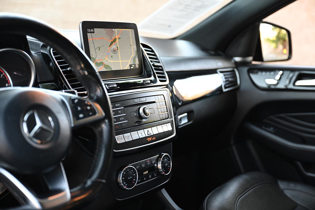 2019 Mercedes Benz GLE AMG 43 photo 20