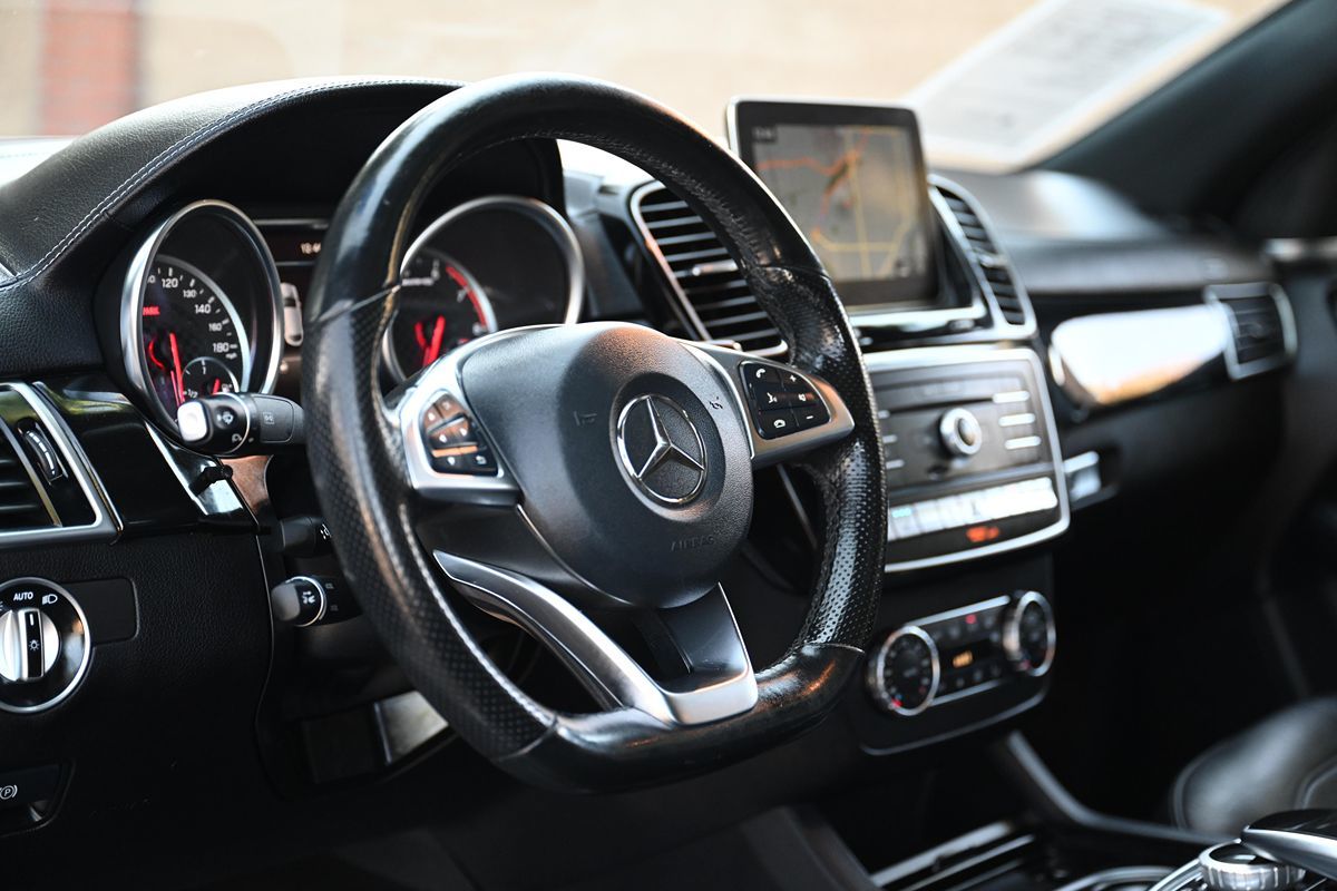 2019 Mercedes Benz GLE AMG 43 photo 23