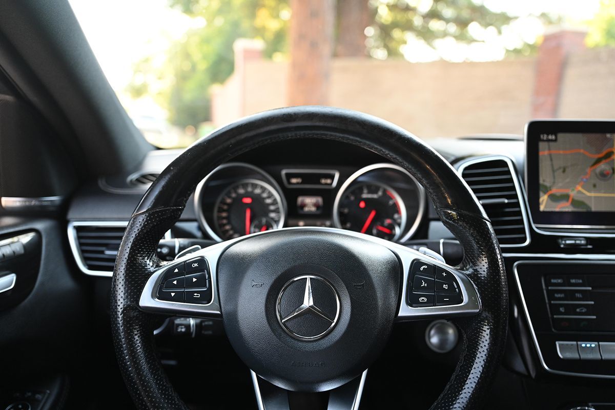 2019 Mercedes Benz GLE AMG 43 photo 25