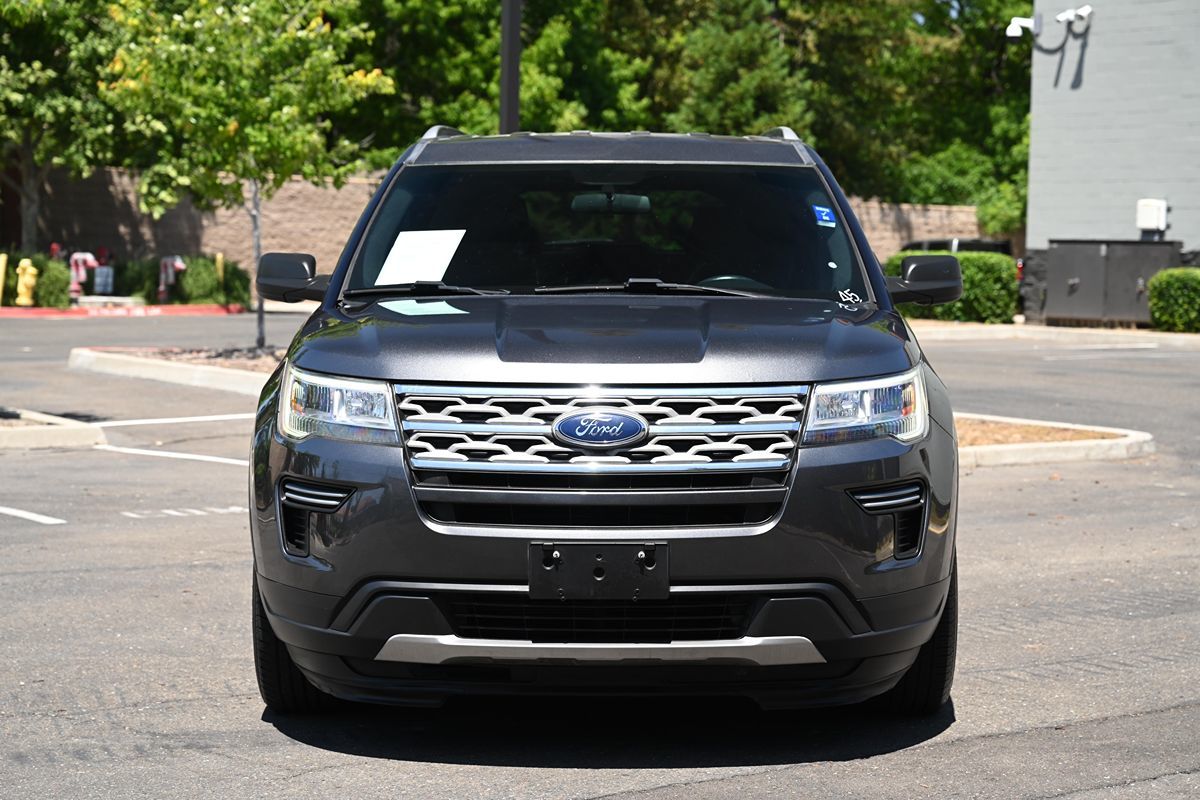 2018 Ford Explorer XLT photo 2