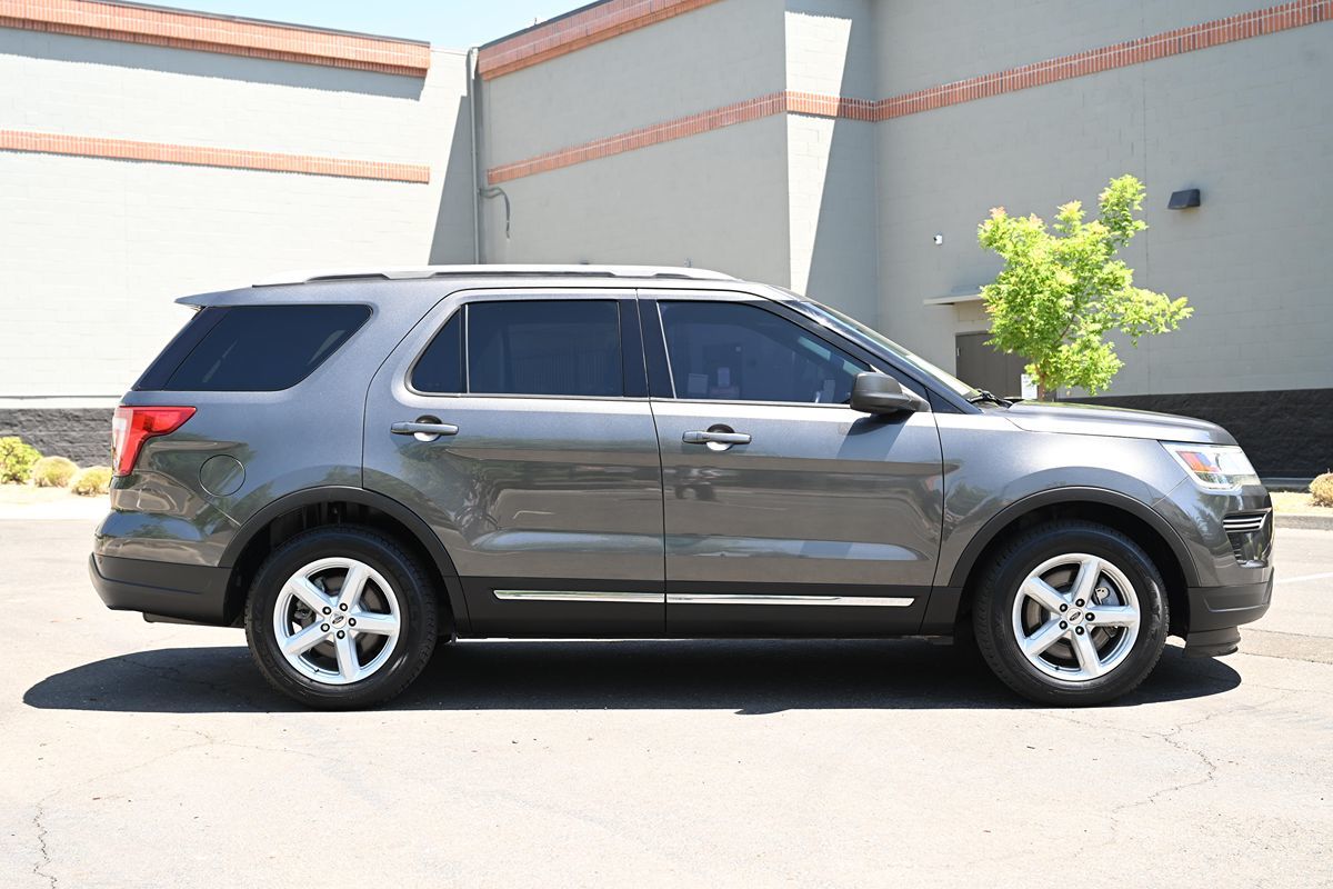 2018 Ford Explorer XLT photo 8