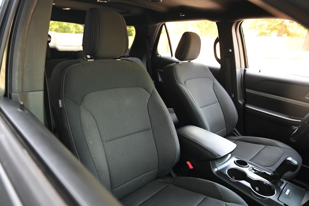 2018 Ford Explorer XLT photo 11