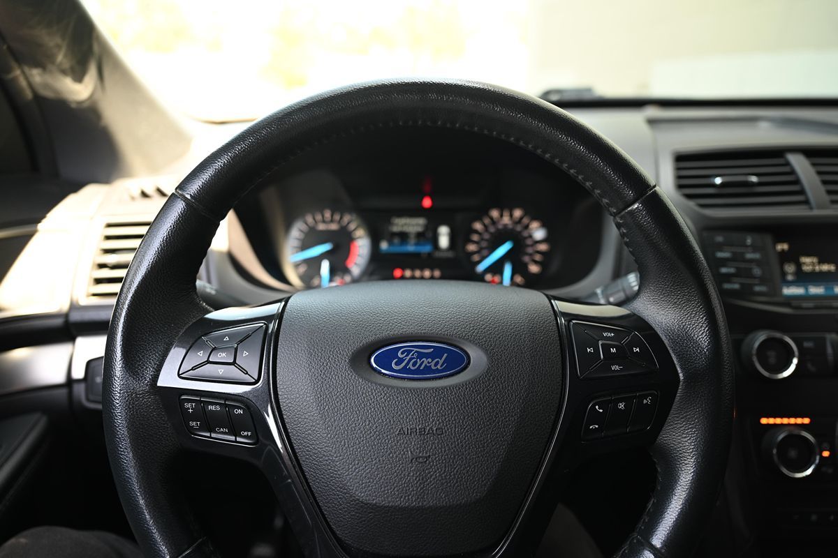 2018 Ford Explorer XLT photo 24