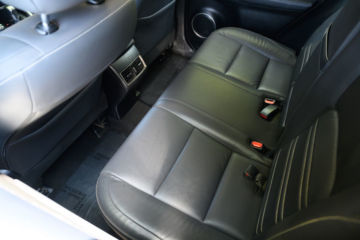 2018 Lexus NX 300 Luxury photo 17