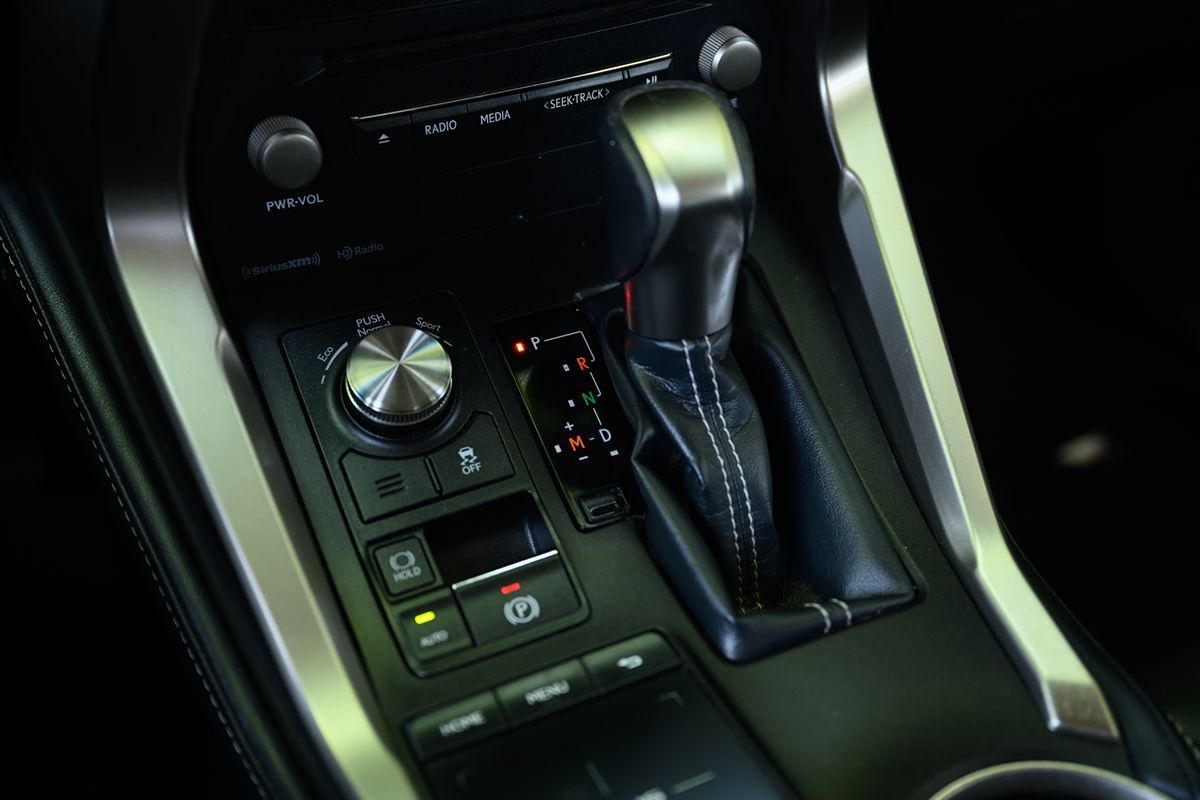 2018 Lexus NX 300 Luxury photo 25