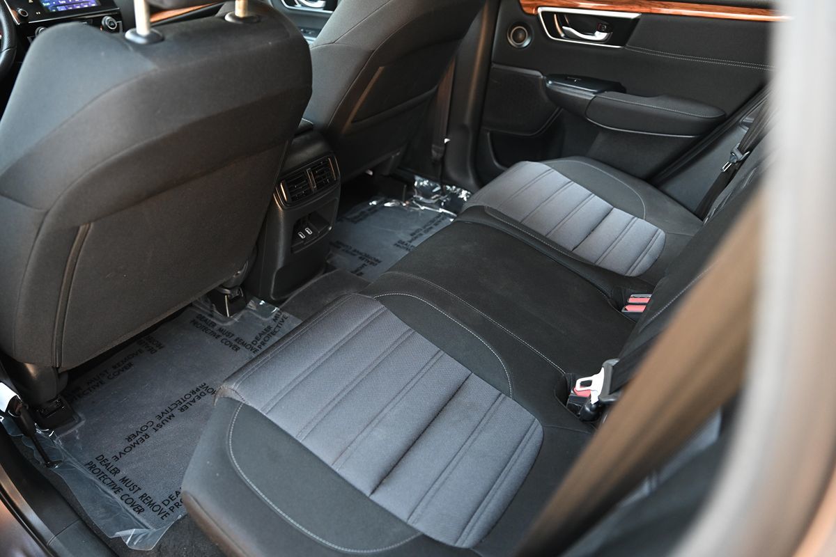 2022 Honda CR-V Hybrid EX photo 17