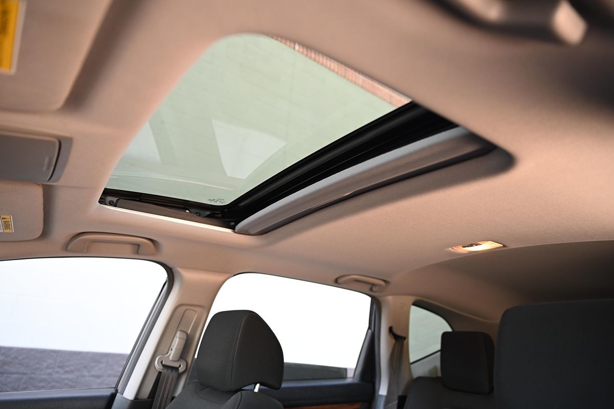 2022 Honda CR-V Hybrid EX photo 21
