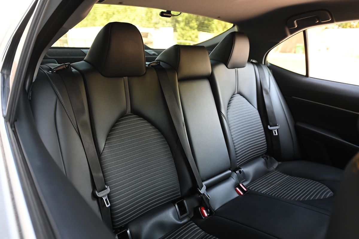 2023 Toyota Camry SE photo 12
