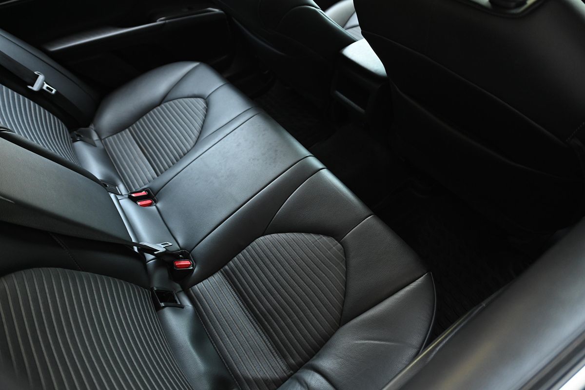 2023 Toyota Camry SE photo 13