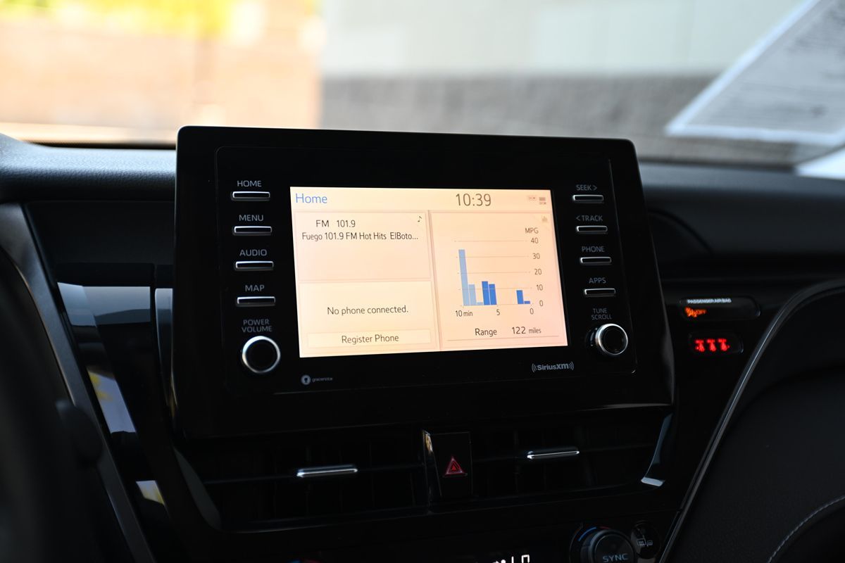 2023 Toyota Camry SE photo 21