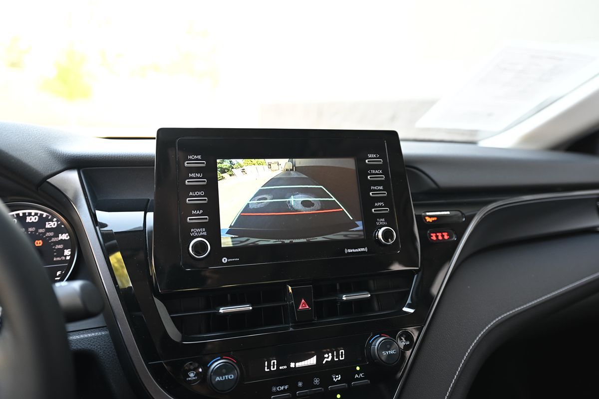 2023 Toyota Camry SE photo 25