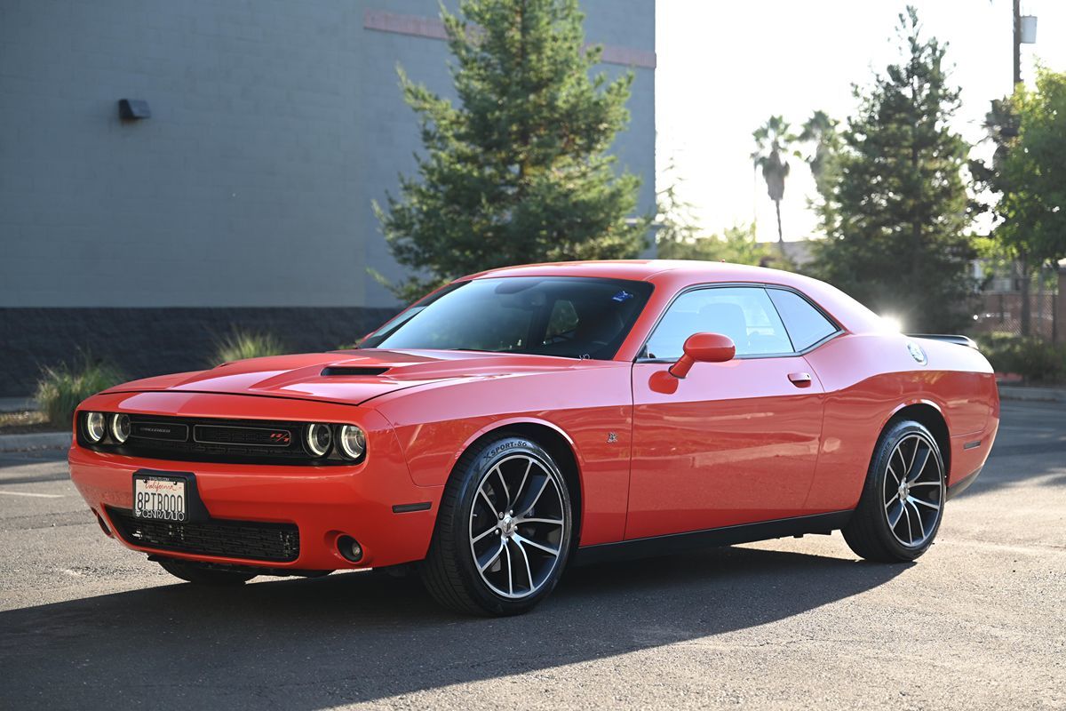 2018 Dodge Challenger R/T Scat Pack photo 3