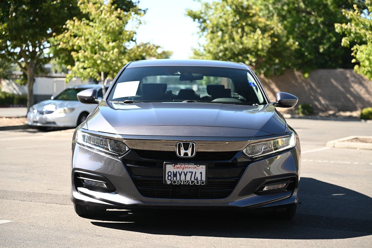 2019 Honda Accord Sport 2.0T photo 2