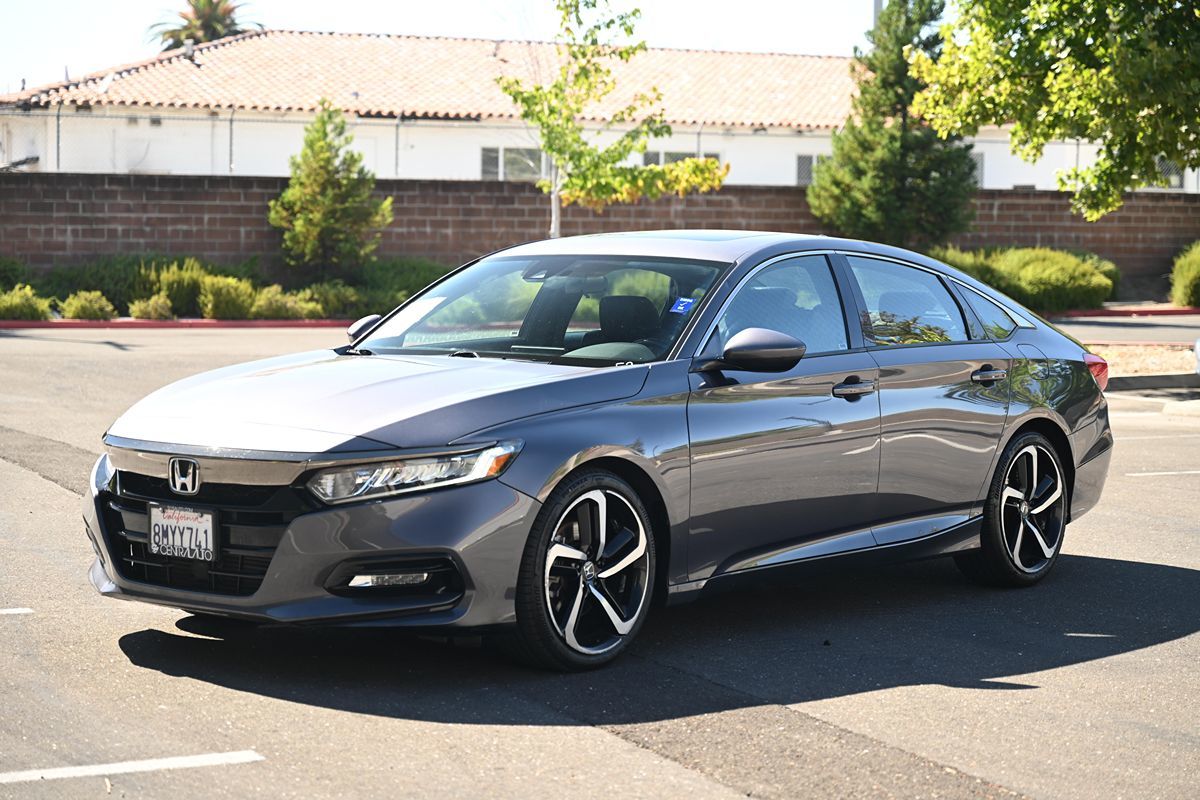 2019 Honda Accord Sport 2.0T photo 3