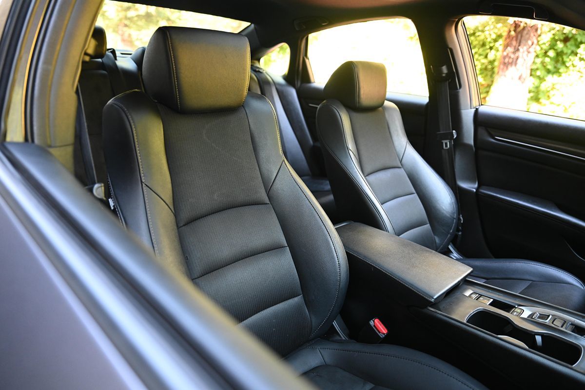 2019 Honda Accord Sport 2.0T photo 11