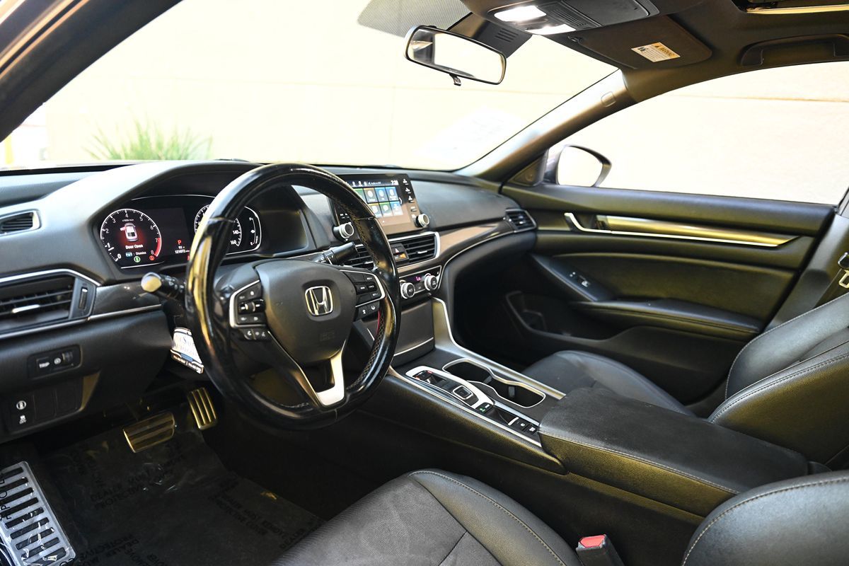 2019 Honda Accord Sport 2.0T photo 18