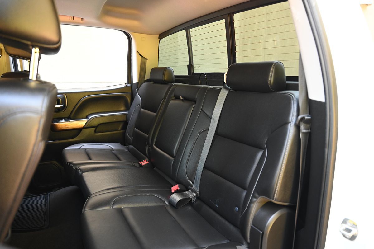 2018 Chevrolet Silverado 3500HD LTZ photo 17