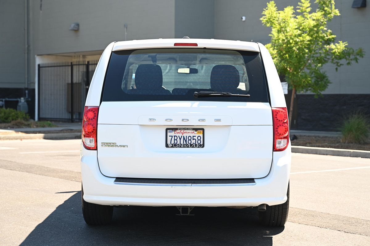 2014 Dodge Grand Caravan SE photo 6
