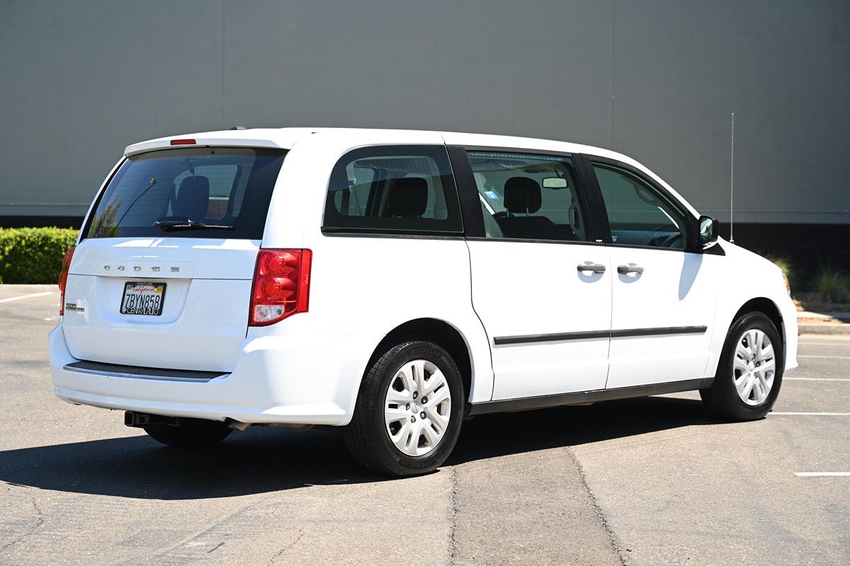 2014 Dodge Grand Caravan SE photo 7