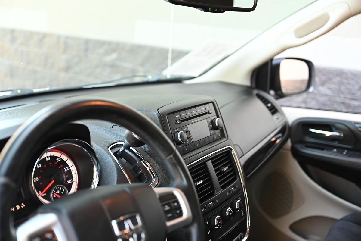 2014 Dodge Grand Caravan SE photo 22