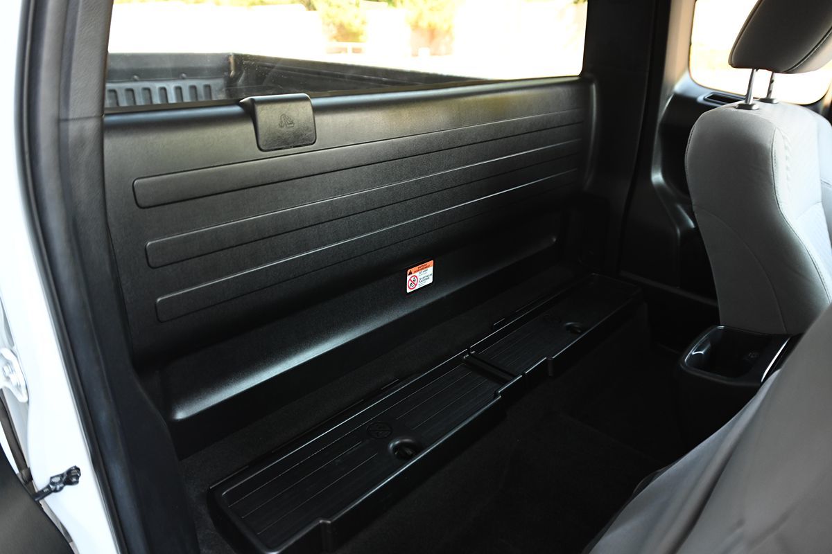 2022 Toyota Tacoma SR5 photo 13