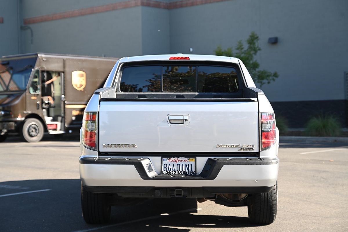2013 Honda Ridgeline RTL photo 3