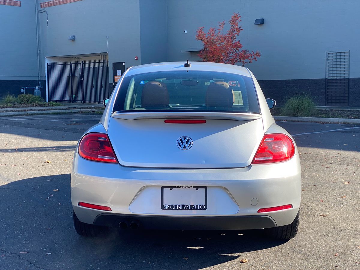 2015 Volkswagen Beetle 1.8T photo 4