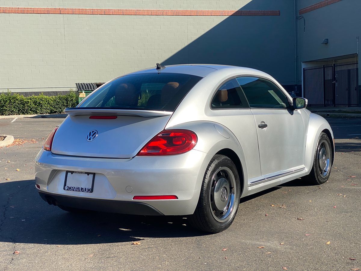 2015 Volkswagen Beetle 1.8T photo 3