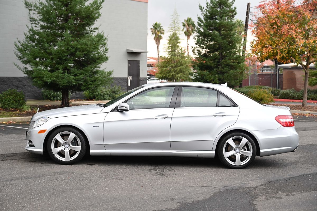 2012 Mercedes Benz E 350 Sport Sedan photo 4