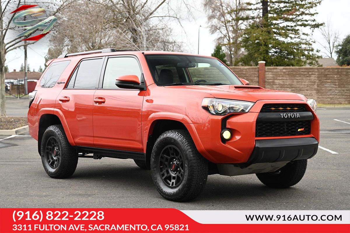 2015 Toyota 4Runner TRD Pro 4x4 V6's photo
