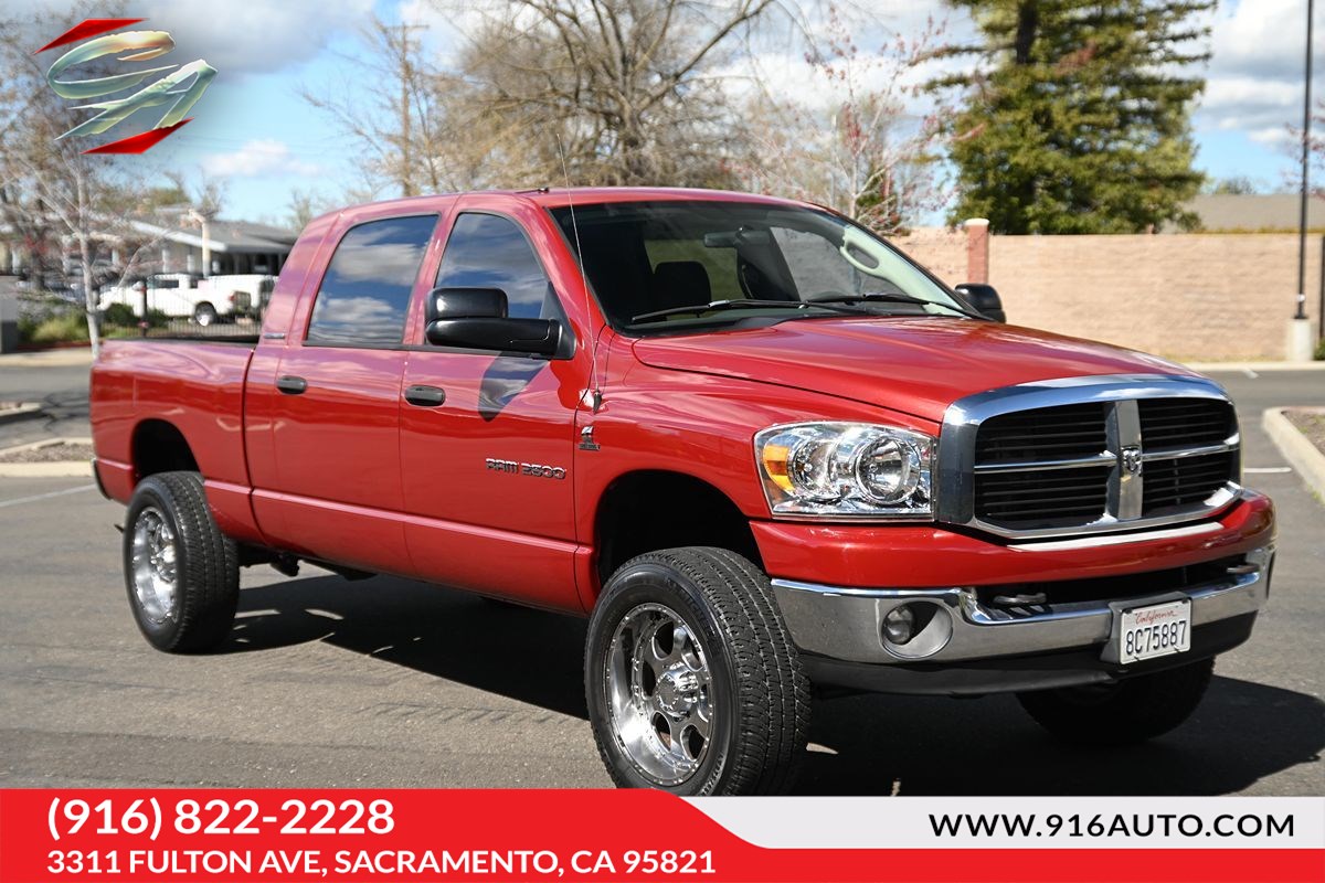 2006 Dodge Ram 2500 SLT 4X4 Mega Cab's photo