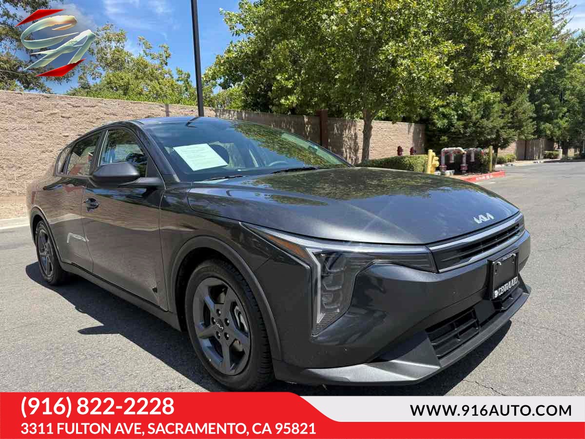 2025 Kia K4 LXS