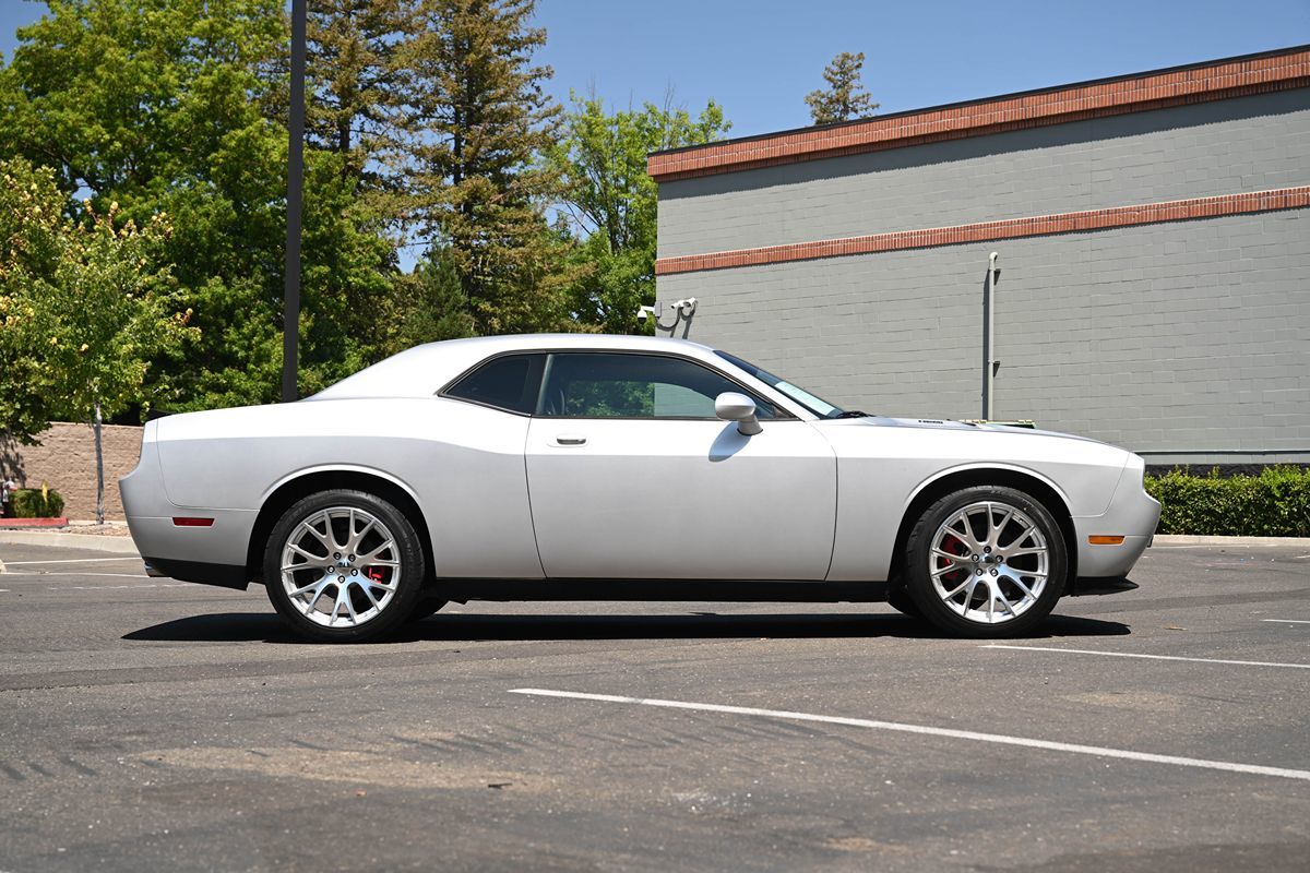 2009 Dodge Challenger R/T photo 7