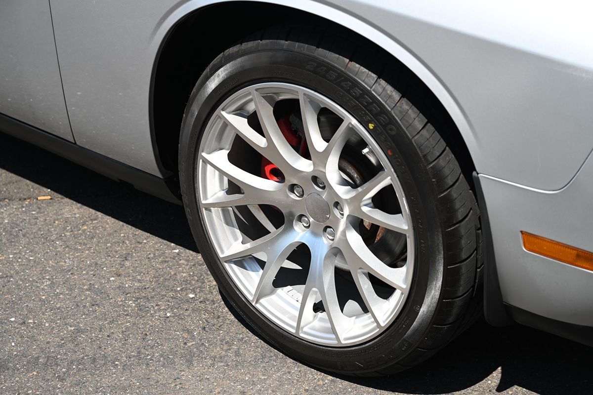2009 Dodge Challenger R/T photo 8