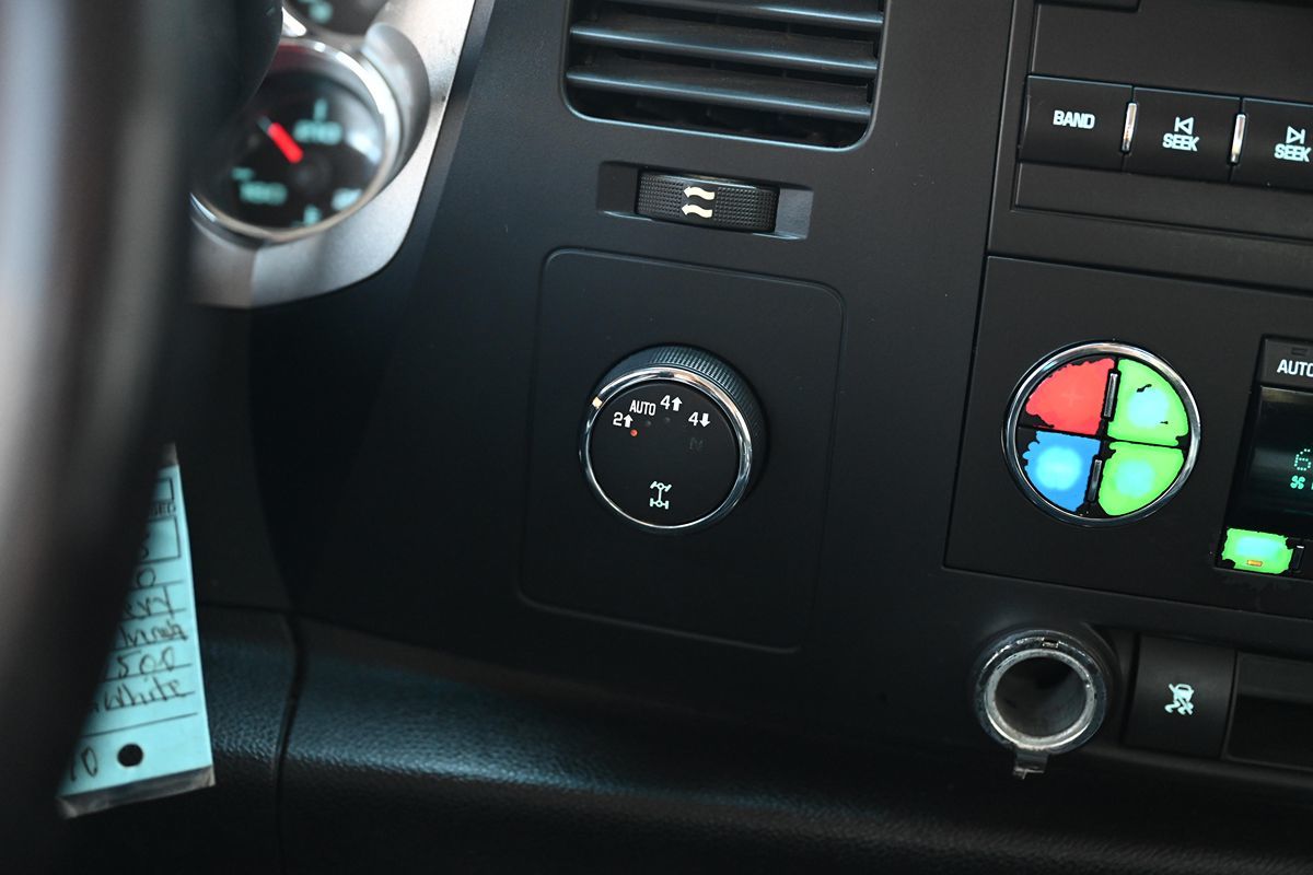 2010 Chevrolet Silverado 1500 LT - Photo 27