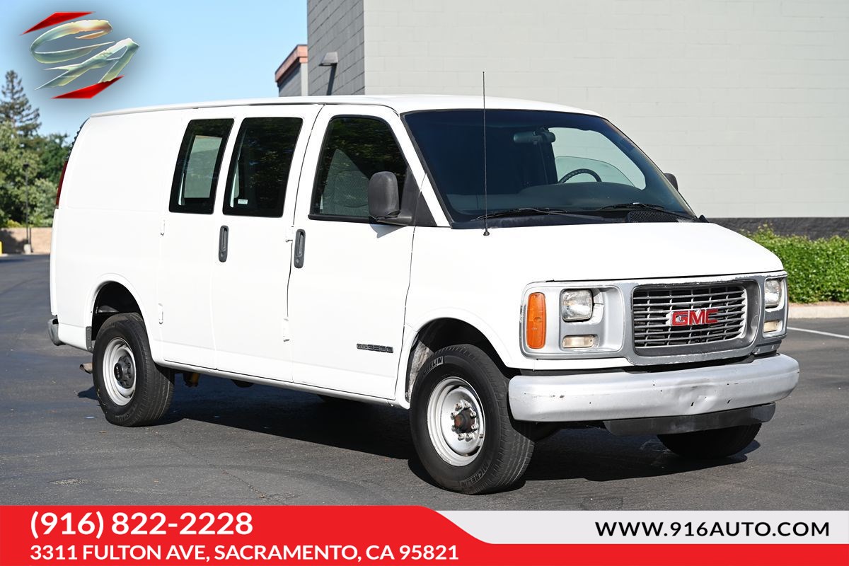 2001 GMC Savana Cargo Van 