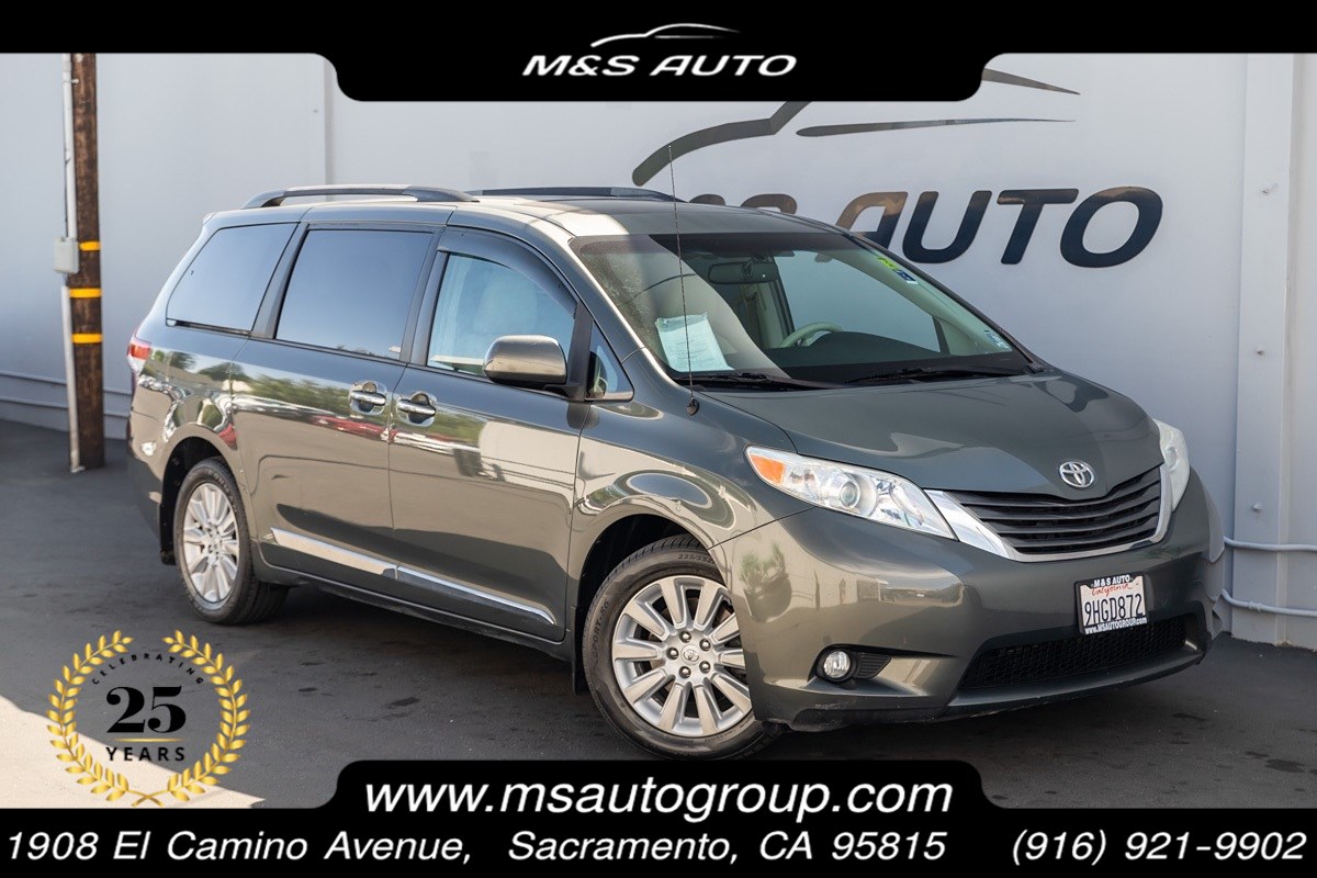 2013 Toyota Sienna XLE