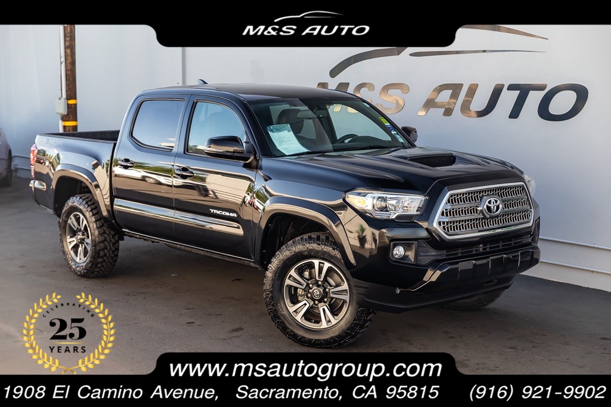 2017 Toyota Tacoma TRD Sport