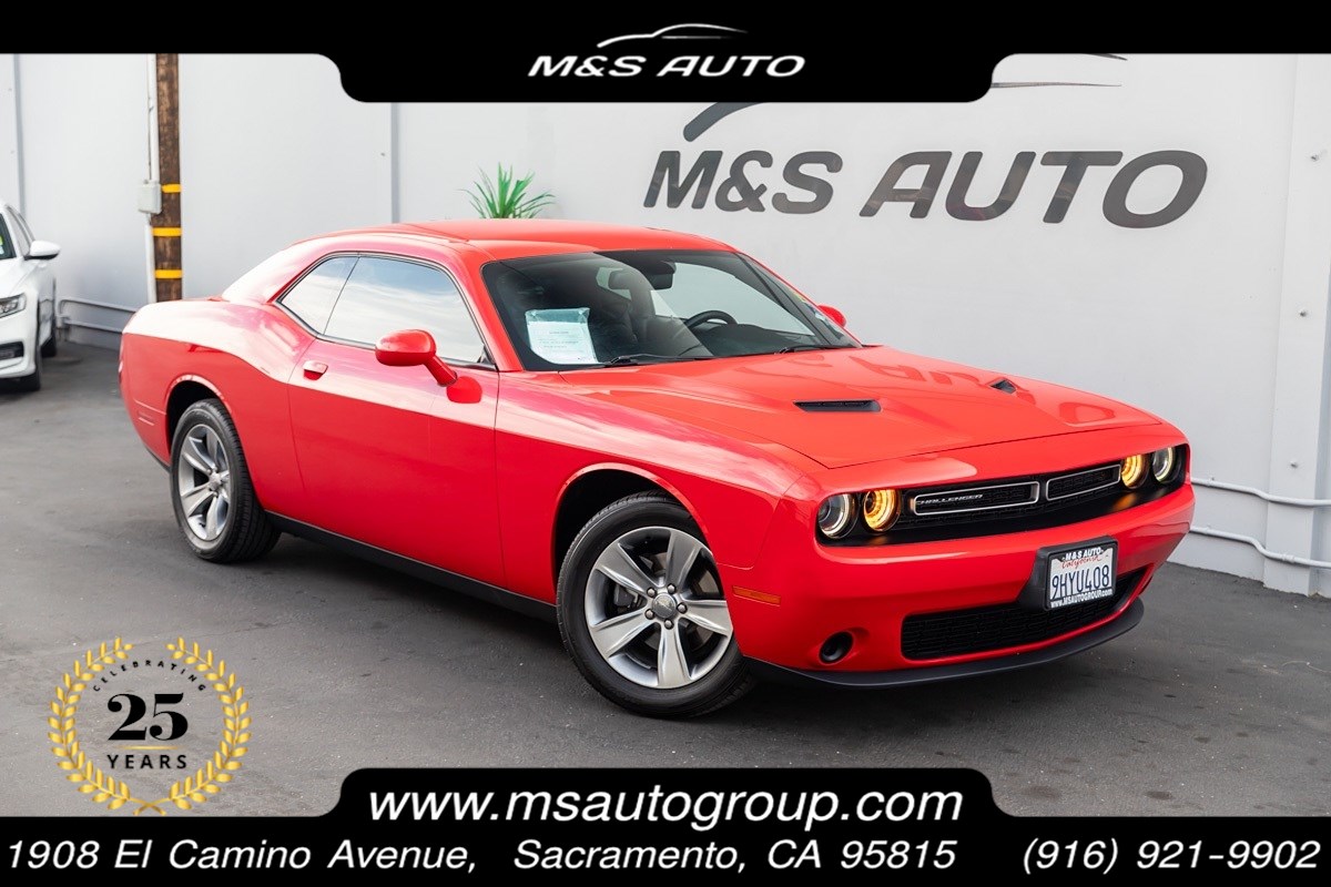 2015 Dodge Challenger SXT