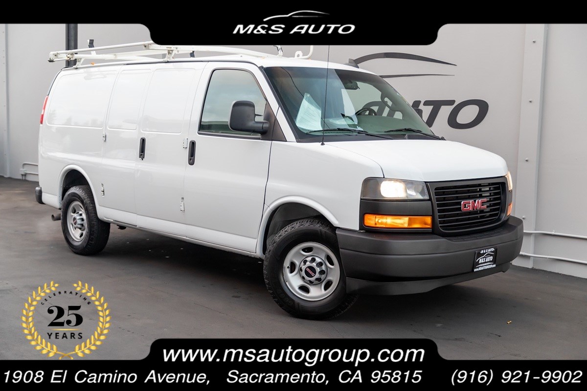 2018 GMC Savana Cargo Van