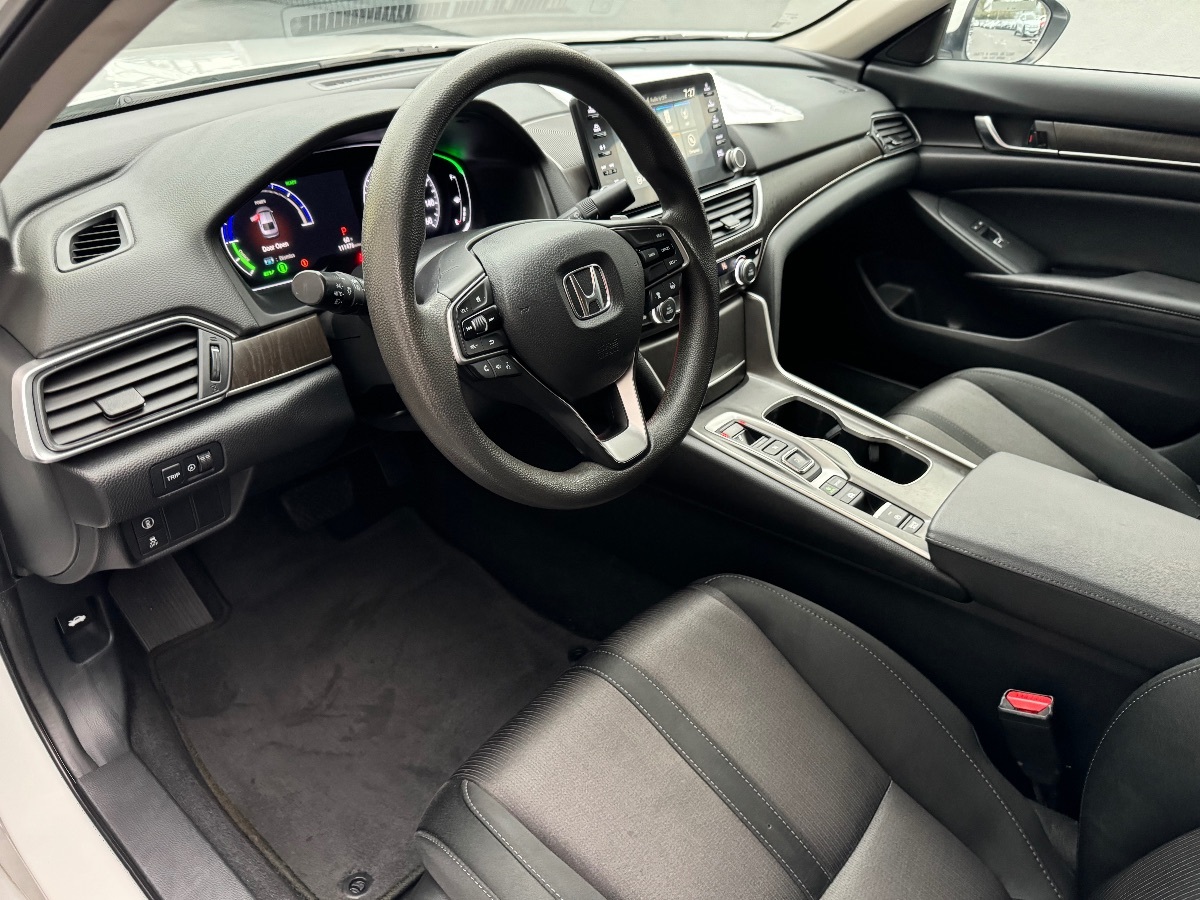 2019 Honda Accord Hybrid EX photo 6