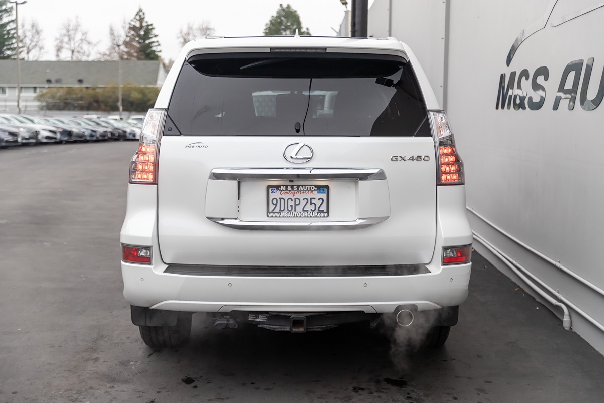 2015 Lexus GX Luxury photo 5