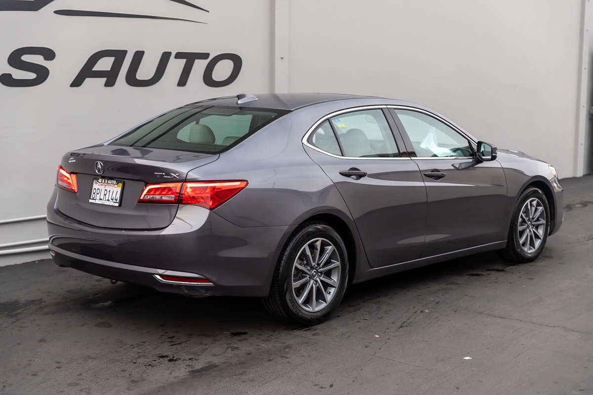 2020 Acura TLX Base photo 4